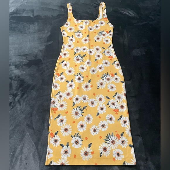 Zara Dresses & Skirts - Zara (Trafaluc) - Floral Body-con Sunflower Dress - Sz- M 👗🛍️